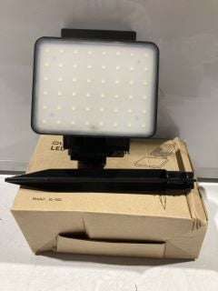 BOX OF ASSORTED ITEMS TO INCLUDE OUTPUT LED SOLAR SPOTLIGHT