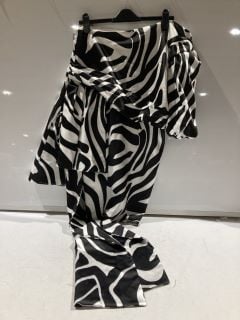 BOX OF ASSORTED ITEMS TO INCLUDE FOREVER UNIQUE ONE SHOULDER MINI DRESS ZEBRA PRINT SIZE UK 10 RRP £169