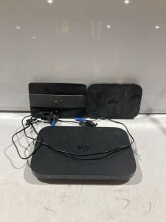 BOX OF ASSORTED ITEMS TO INCLUDE BT WIFI BOX CONNECT TO WIRELESS HUB