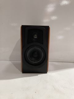 2 X WOODEN SPEAKERS