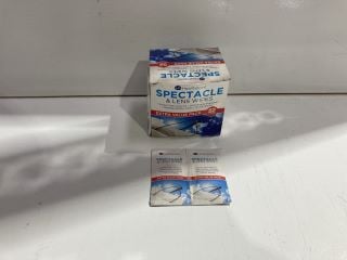 BOX OF ASSORTED ITEMS TO INCLUDE HEALTHPOINT SPECTACLE LENS WIPES