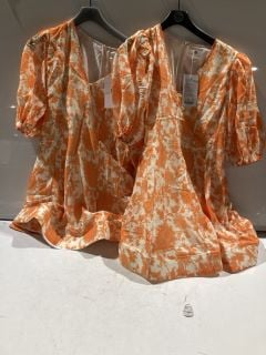 BOX OF ASSORTED ITEMS INCLUDE FOREVER UNIQUE LONDON LADIES DRESS WHITE/ ORANGE FLOWERS SIZE UK 8 RRP £190