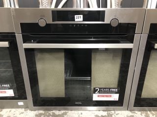 AEG BUILT-IN SINGLE OVEN MODEL: BCE556060M - RRP.£699 (EX-DISPLAY)