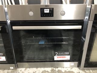 AEG BUILT-IN SINGLE OVEN MODEL: BPS356061M - RRP.£649 (EX-DISPLAY)