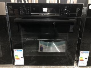 BOSCH BUILT-IN SINGLE OVEN MODEL: HBS534BB0B - RRP.£399 (EX-DISPLAY)