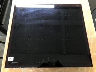 NEFF 4 ZONE INDUCTION HOB MODEL: T46FD53X2/01 - RRP.£674 (EX-DISPLAY)