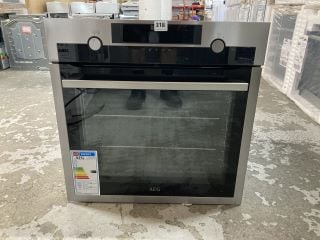 AEG BUILT-IN SINGLE OVEN MODEL: BCE556060M - RRP.£699 (EX-DISPLAY)