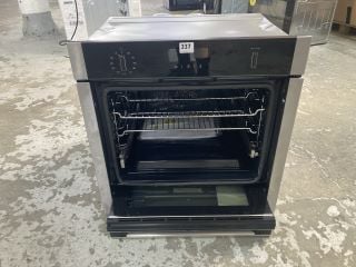 NEFF BUILT-IN SINGLE OVEN MODEL: B6ACH7HH0B - RRP.£879 (EX-DISPLAY)