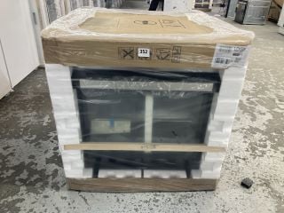 LOGIK BUILT-IN SINGLE OVEN MODEL: LBFANX23 - RRP.£159 (SEALED)(EX-DISPLAY)