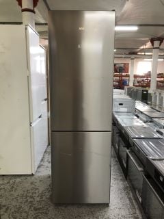 AEG FREESTANDING FRIDGE FREEZER MODEL: RCB632E2MX - RRP.£739