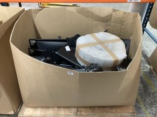 PALLET OF VARIOUS MONITORS (SMASHED/SALVAGE/SPARES)