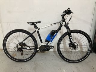 KTM MACINA CROSS 10 CXS BOSCH PERFORMACE LINE CX ELECTRIC BIKE - MPSS3341859 (VAT ONLY PAYABLE ON BUYERS PREMIUM)(COLLECTIONY ONLY)