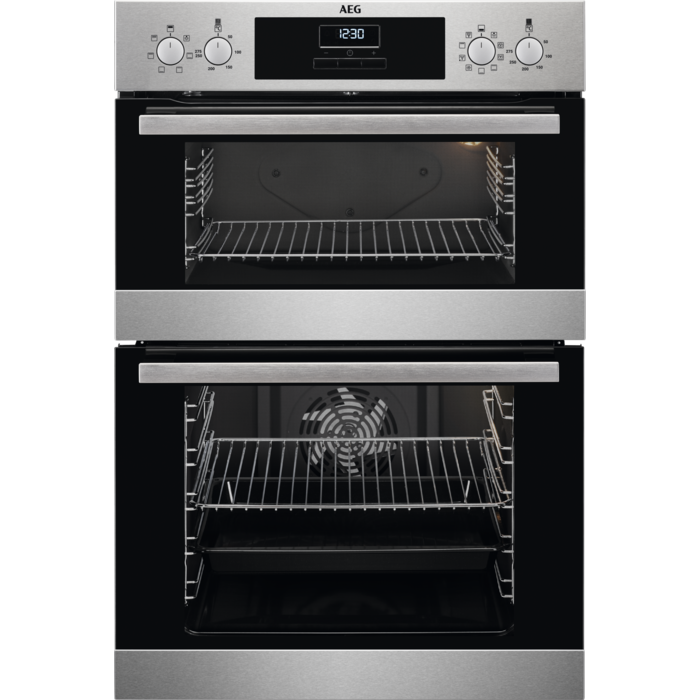 AEG 6000 SURROUND COOK CATALYTIC DOUBLE OVEN MODEL: DCB331010M RRP: £899(IN PACKAGING)