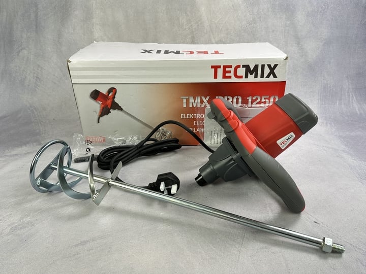 Tecmix TMX PRO 1250 Electronic Powetr Mixer Boxed (VAT ONLY PAYABLE ON BUYERS PREMIUM)