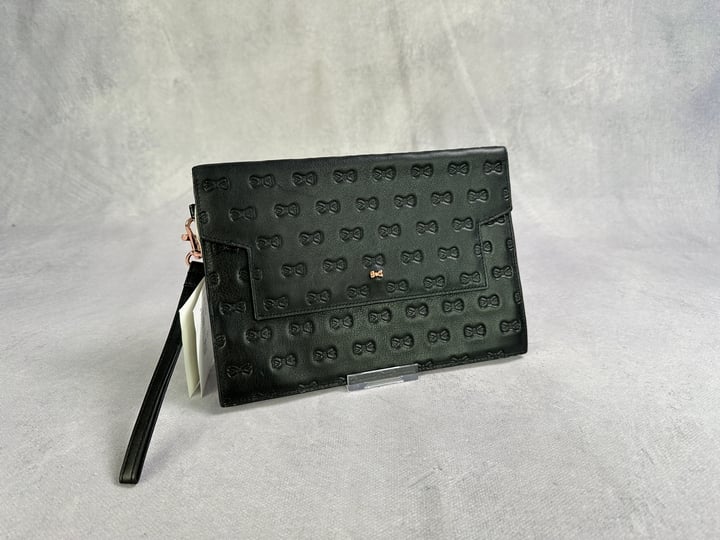 Ted Baker  Embossed Zip Wristlet Pouch - 24x16cm Approx (VAT ONLY PAYABLE ON BUYERS PREMIUM)(JAAP27)