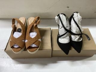 EVERYDAY BROWN SHOES - SIZE 5EE & EVERYDAY BLACK SHOES - SIZE 4