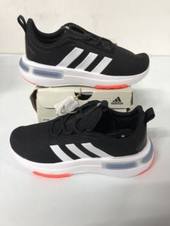 ADIDAS RACER TR23K CHILDREN'S TRAINERS - SIZE: 1