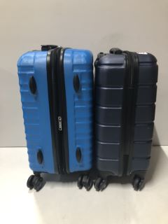 2 X TRAVELLING SUITCASE