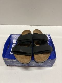 BIRKENSTOCK UJI SIZE: UK 5.5