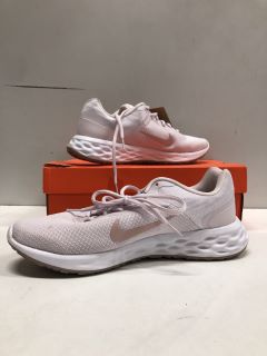 NIKE FLEX EXPERIENCE RN 11 NN SIZE: UK 7