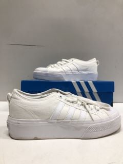 ADIDAS NIZZA PLATFORM W SIZE: UK 7