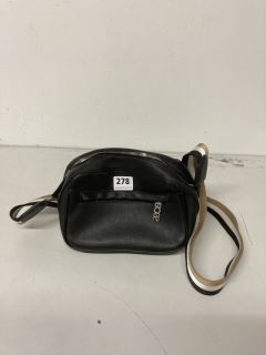 WOMEN'S BOSS SHOULDER BAG