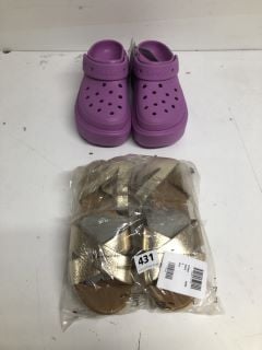 2 X PAIRS OF SHOES TO INCLUDE PLATFORM CROCS IN PURPLE - SIZE 6