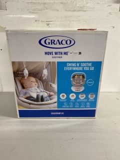 GRACO 'MOVE WITH ME' SOOTHER SET