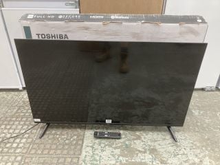 TOSHIBA 43" VIDA HDTV MODEL 43LV2E63DB (WITH BOX, WITH STAND, WITH POWER LEAD, WITH REMOTE) (DISPLAY FAULT) RRP £249