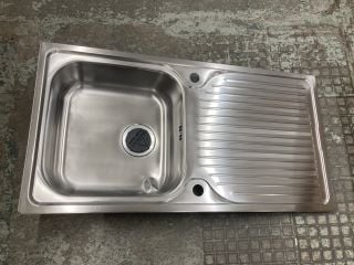 BLANCO STAINLESS STEEL KITCHEN SINK WITH DRAINER