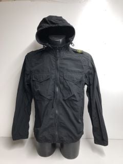 STONE ISLAND NASLAN LIGHT HOODED OVERSHIRT SIZE:M RRP:£250 (VAT ONLY PAYABLE ON BUYERS PREMIUM)