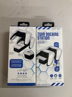 2 X VENOM TWIN DOCKING STATIONS