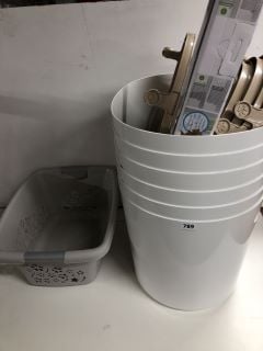 QTY OF ITEMS TO INC WASHING BASKET