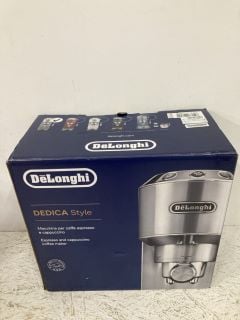 DELONGHI DEDICA STYLE COFFEE MACHINE