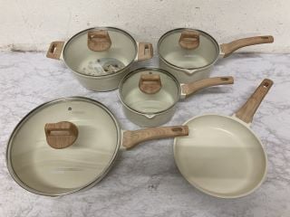 CAROTE 5 PIECE PAN SET