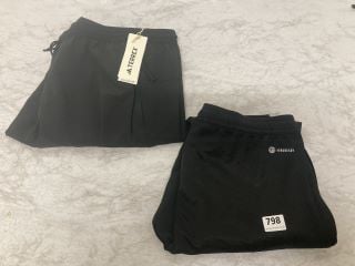 2 X ADIDAS BOTTOMS INC ADIDAS LITEFLEX PTS SIZE: XL