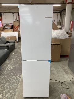 BOSCH FRIDGE FREEZER MODEL: KGN27NWEAG/01 RRP £469