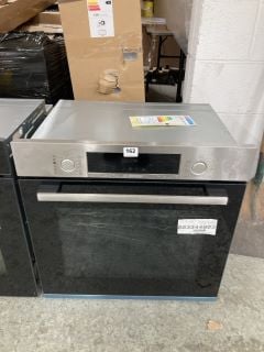 BOSCH BUILT-IN SINGLE OVEN MODEL: HRS574BS0B RRP £499