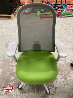 HERMANN MILLER LINO TASK CHAIR IN GREEN RRP £719