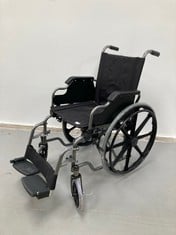 WHEELCHAIR MOBICLINIC FOLDING WHEELCHAIR MODEL DY01909B-43 ( INCÓMPLETA ) ( P.V.P 130,95€ ) .