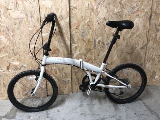 UNBRANDED BIKE (WHITE) - MPSS3341816 (VAT ONLY PAYABLE ON BUYERS PREMIUM)