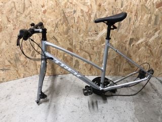 TREK FX2 (SILVER) - MPSS3341883 (VAT ONLY PAYABLE ON BUYERS PREMIUM)