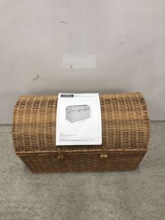 MEDIUM SIZE RATTAN STORAGE CHEST