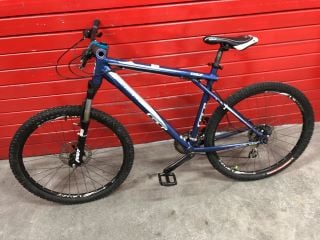 BLUE MOUNTAIN BIKE (VAT ONLY PAYABLE ON BUYERS PREMIUM)