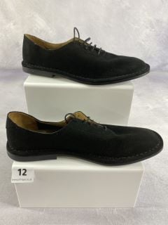 PAUL SMITH MEN'S SHOE MERCHANT BLACK. SIZE: 6, MADE FROM: MENS SHOE 100% GOAT LEATHER UPPER/COW LEATHER SOLE. RRP£225