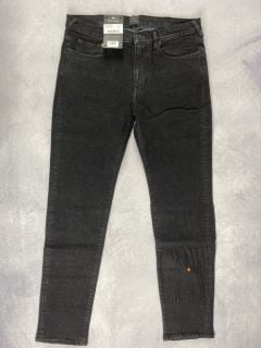 PAUL SMITH MEN'S SLIM FIT JEAN. SIZE: 32, MADE FROM: 95% COTTON 3% ELASTANE 2% POLYESTER. RRP: £125