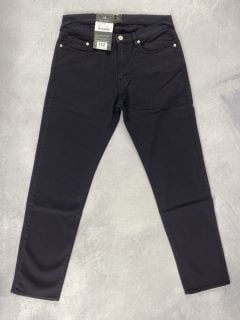 PAUL SMITH MEN'S TAPERED FIT JEAN. SIZE: 30, MADE FROM: 98% COTTON 2% ELASTANE - WOVEN PFD 9.5OZ. RRP: £100