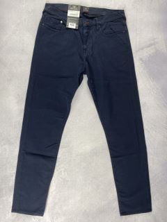 PAUL SMITH MEN'S TAPERED  FIT JEAN. SIZE: 33, MADE FROM: 98% COTTON 2% ELASTANE. RRP: £110