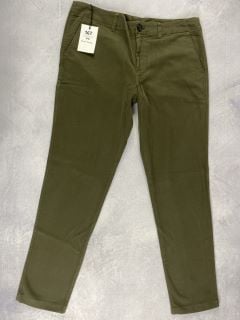 PAUL SMITH MEN'S TAPERED FIT CHINO. SIZE: 34, MADE FROM: 99% COTTON 1% ELASTANE. RRP: £155