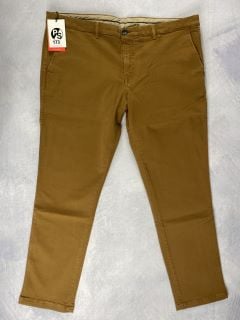 PAUL SMITH MEN'S MID FIT CHINO. SIZE: 38, MADE FROM: 97% COTTON 3% ELASTANE. RRP: £140